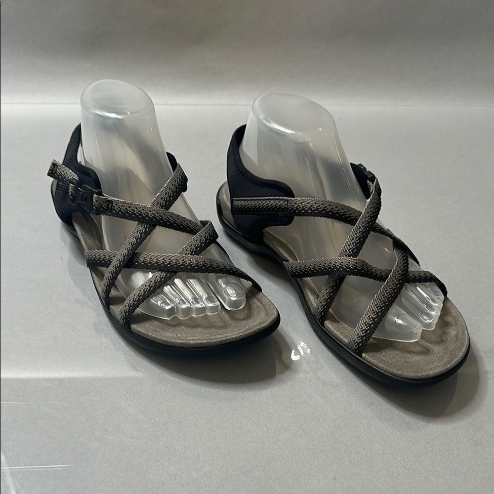 Merrell Women’s Strappy Comfort Sandals – Black/Charcoal
| size 9 | A-1642 - Picture 4 of 15